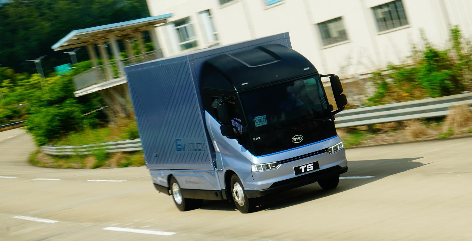 新款比亚迪T5上市：混动车型19.38万元起